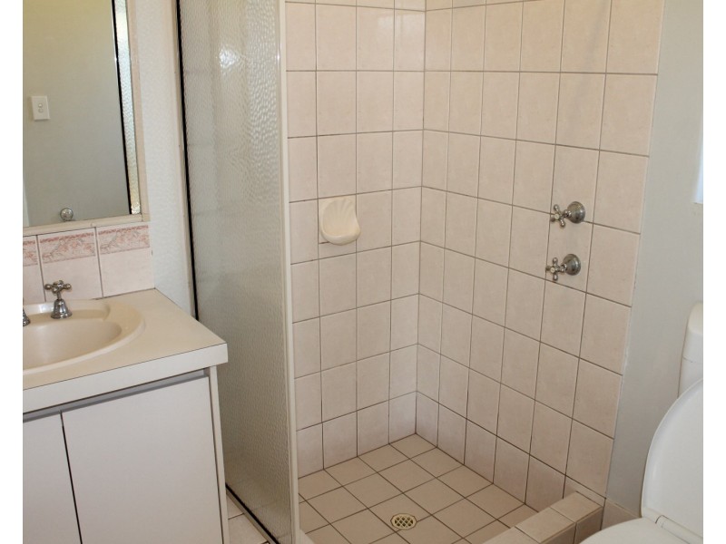 8 Armistice Way, Warnbro WA 6169
