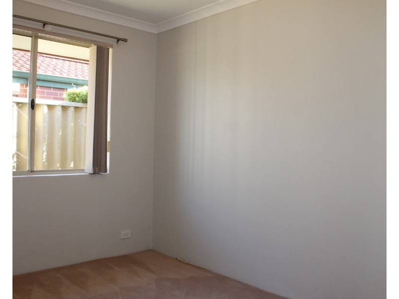 8 Armistice Way, Warnbro WA 6169