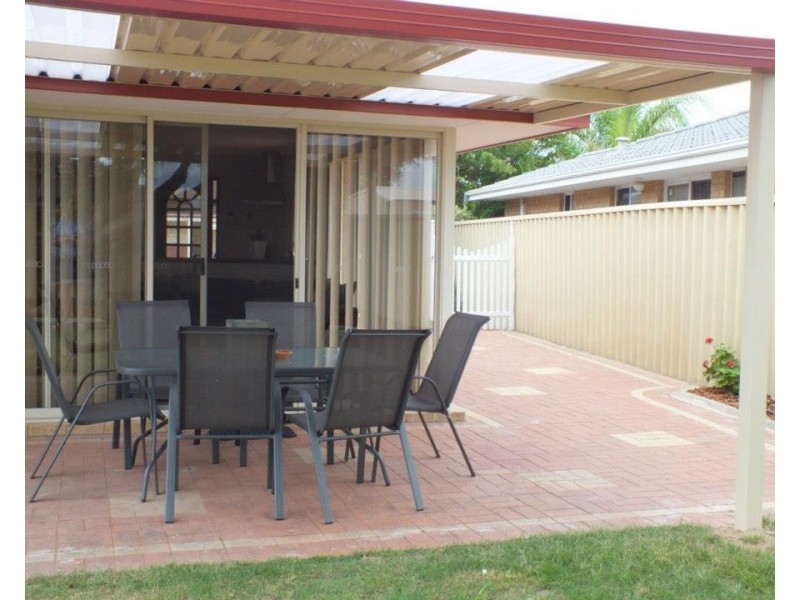 8 Armistice Way, Warnbro WA 6169