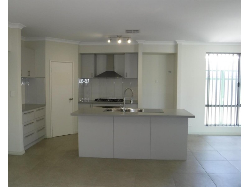 1D Radford Place, Safety Bay WA 6169