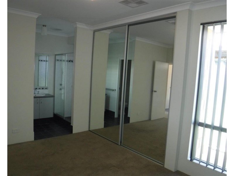 1D Radford Place, Safety Bay WA 6169