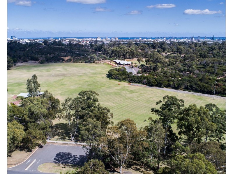 39 Atkinson Road, Medina WA 6167