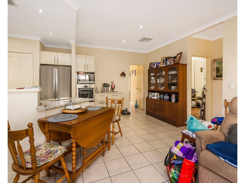 6/9 Bradbury Street, Rockingham WA 6168