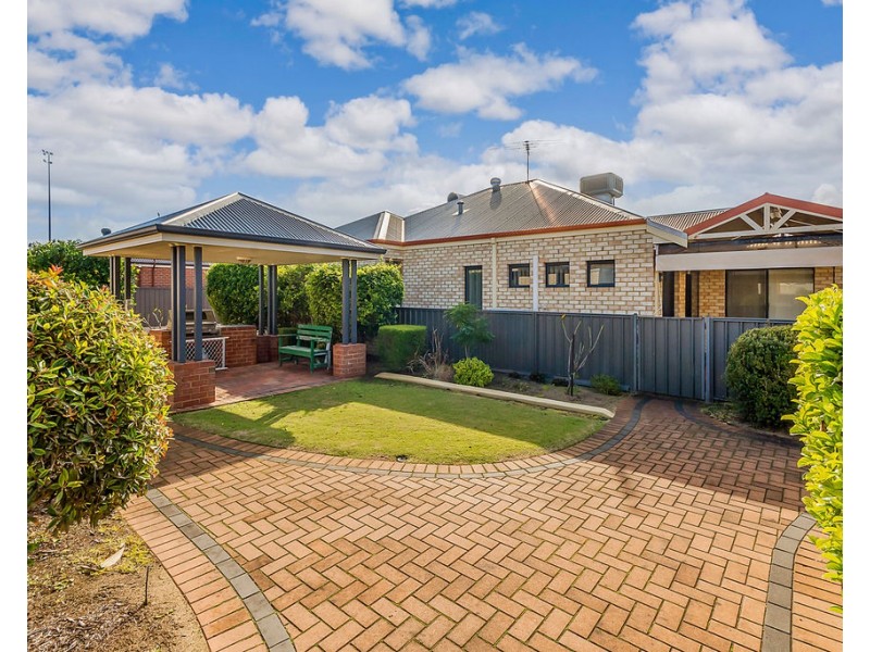 6/9 Bradbury Street, Rockingham WA 6168