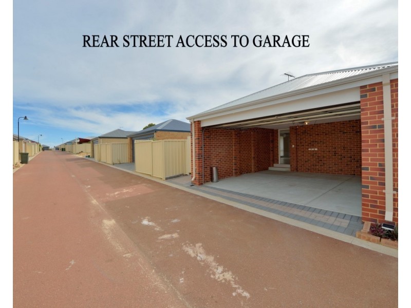 130 Lake Valley Drive, Lakelands WA 6180