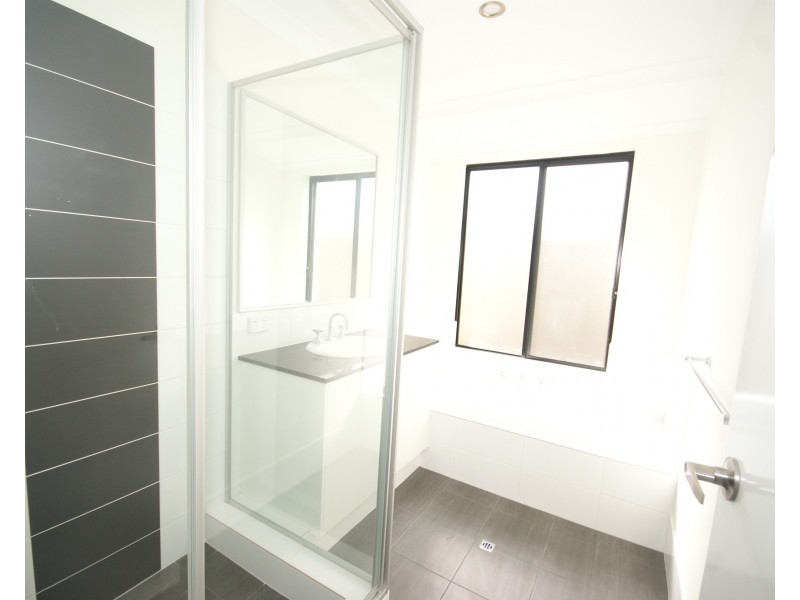 16 Bentham Rise, Wellard WA 6170