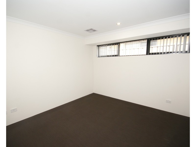 16 Bentham Rise, Wellard WA 6170