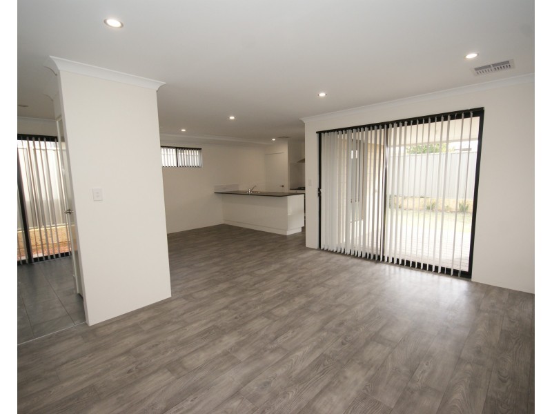 16 Bentham Rise, Wellard WA 6170