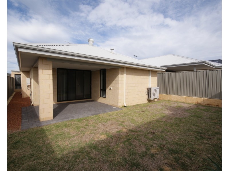 16 Bentham Rise, Wellard WA 6170