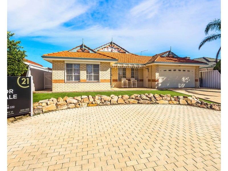 10 Pebblebeach Cove, Waikiki WA 6169
