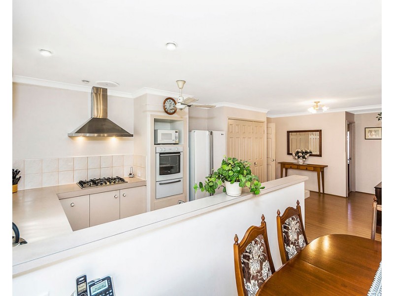 10 Pebblebeach Cove, Waikiki WA 6169