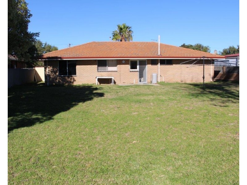 18 Seagate Street, Safety Bay WA 6169