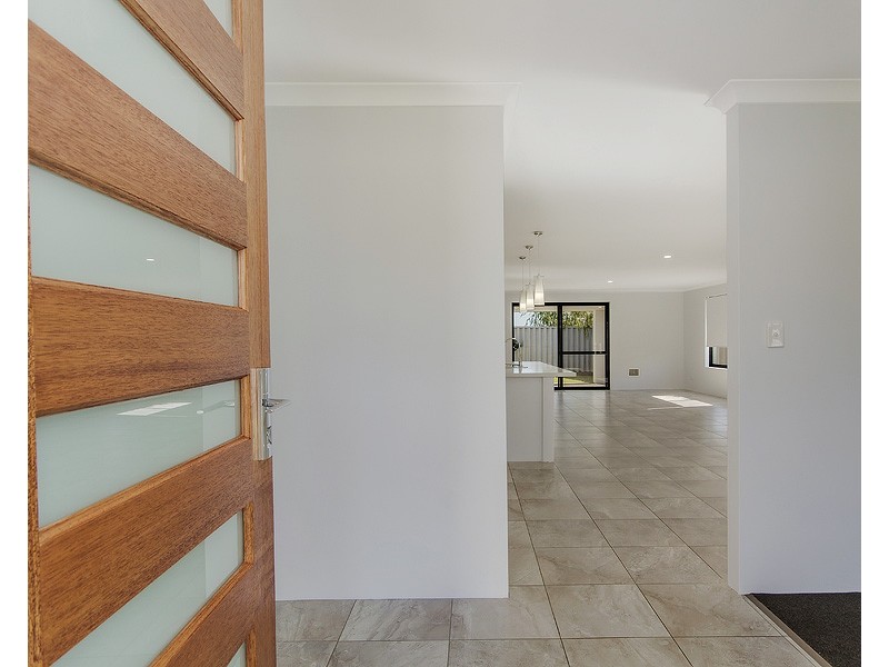 8 Newfound Street, Secret Harbour WA 6173