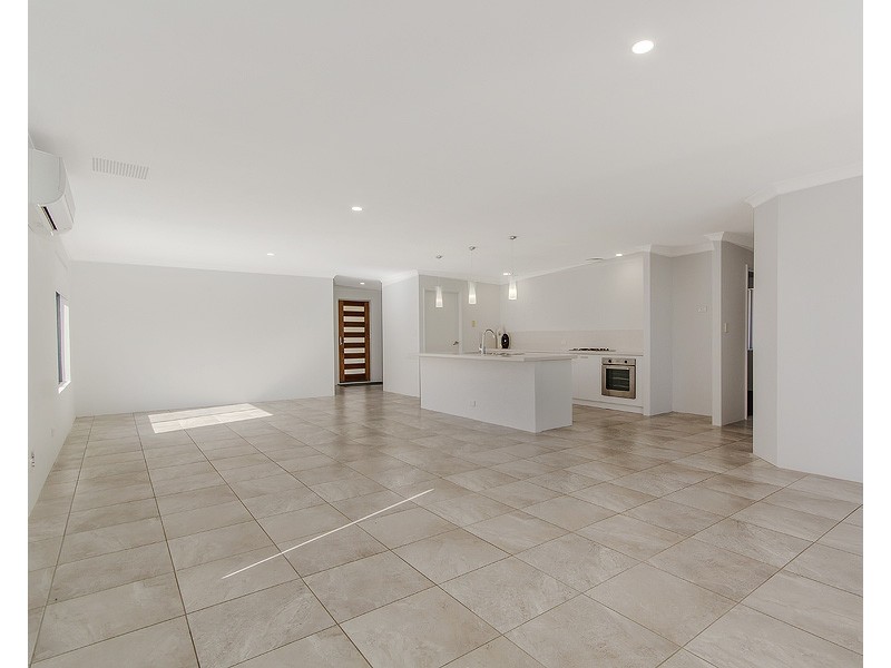 8 Newfound Street, Secret Harbour WA 6173