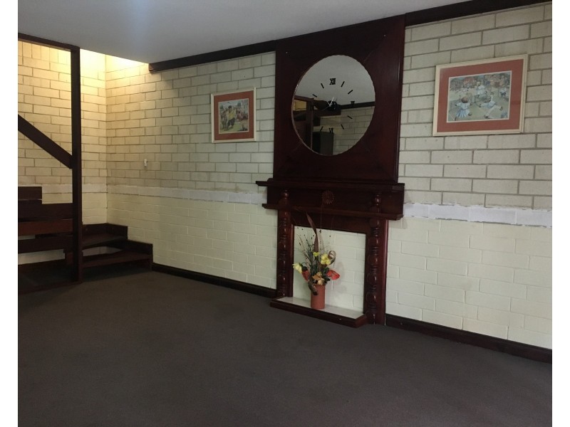 24/13 Merope Close, Rockingham WA 6168