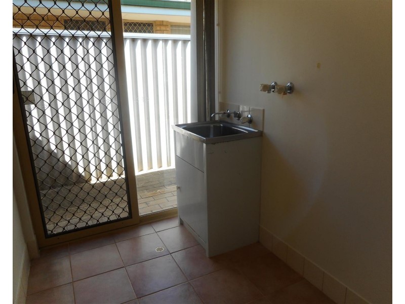 22/6  Sepia Court, Rockingham WA 6168