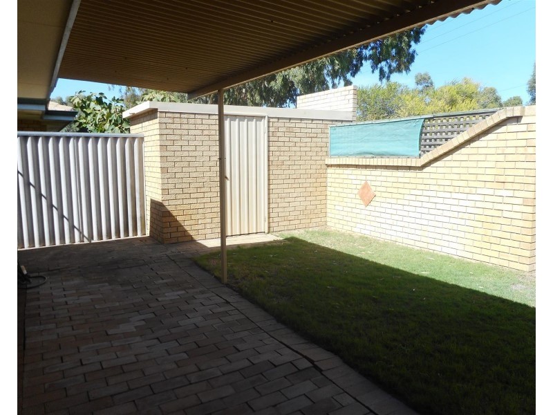 22/6  Sepia Court, Rockingham WA 6168