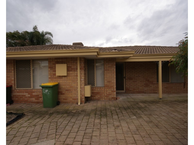 17B Carnation Place, Yangebup WA 6164