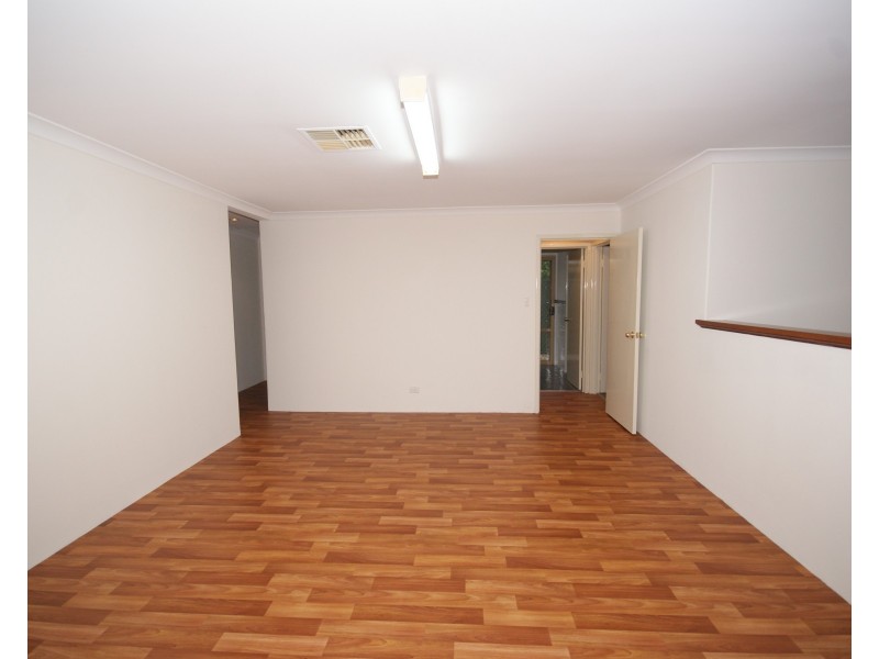 17B Carnation Place, Yangebup WA 6164