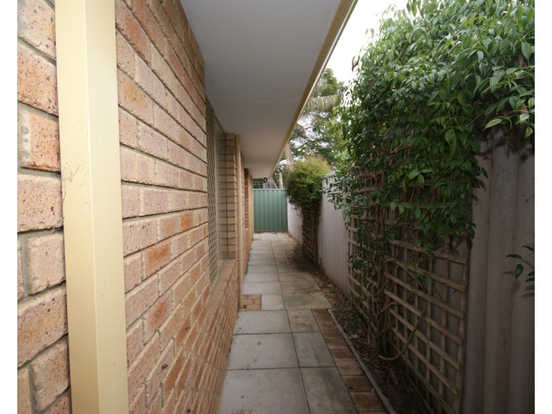 17B Carnation Place, Yangebup WA 6164