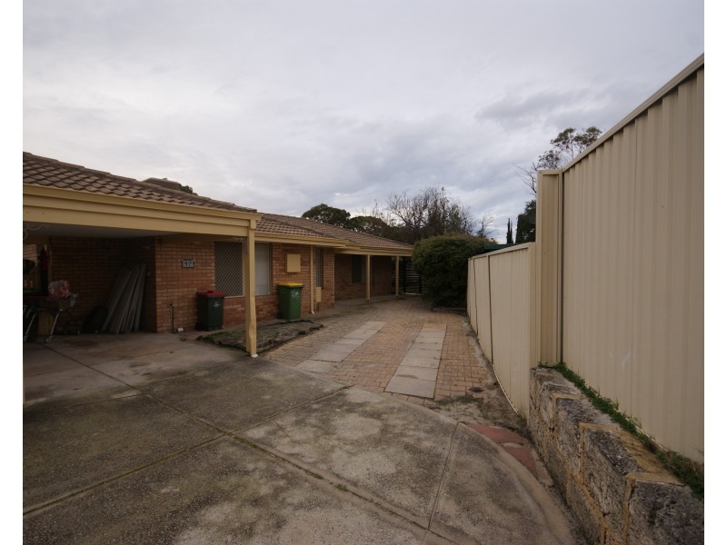 17B Carnation Place, Yangebup WA 6164