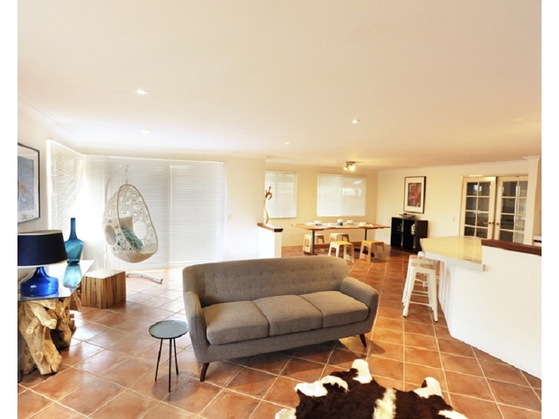 8 Cardiff Place, Warnbro WA 6169