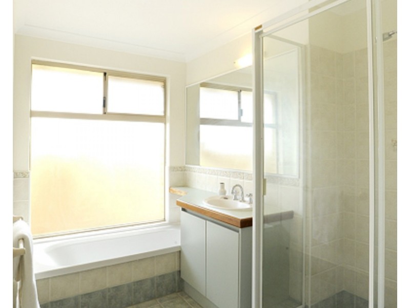 8 Cardiff Place, Warnbro WA 6169
