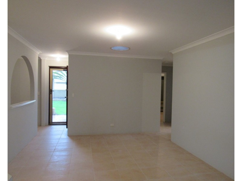 39 Lakemba Way, Waikiki WA 6169