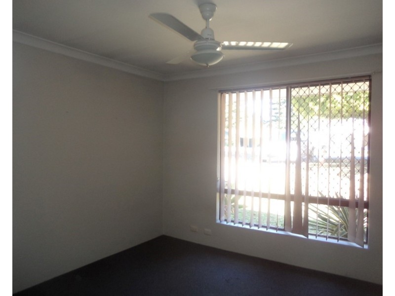 62 Unnaro Street, Hillman WA 6168