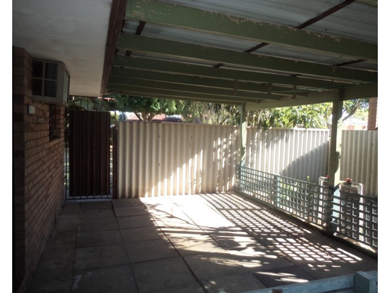 62 Unnaro Street, Hillman WA 6168