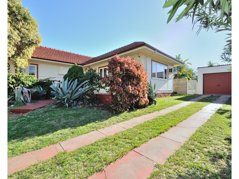 28 Lewington Street, Rockingham WA 6168