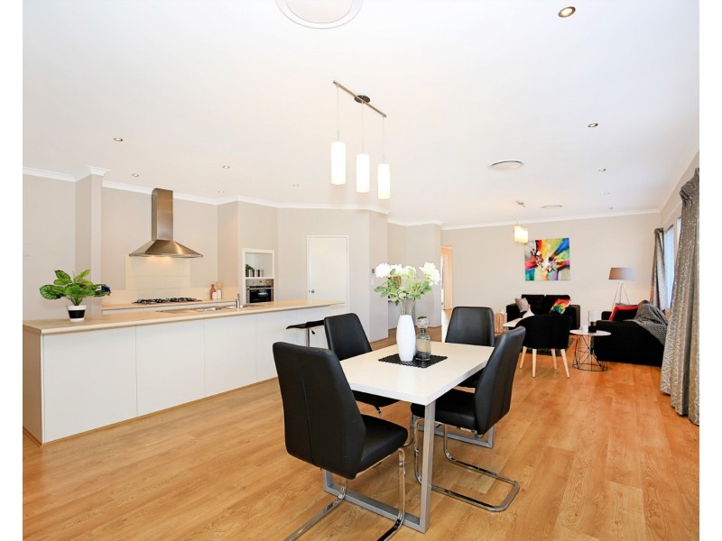 6 Jubata Gardens, Dudley Park WA 6210