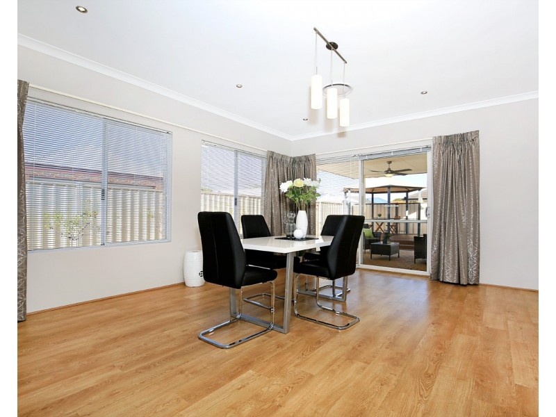 6 Jubata Gardens, Dudley Park WA 6210