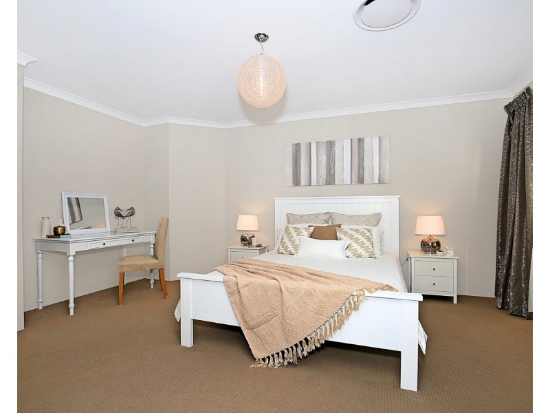 6 Jubata Gardens, Dudley Park WA 6210