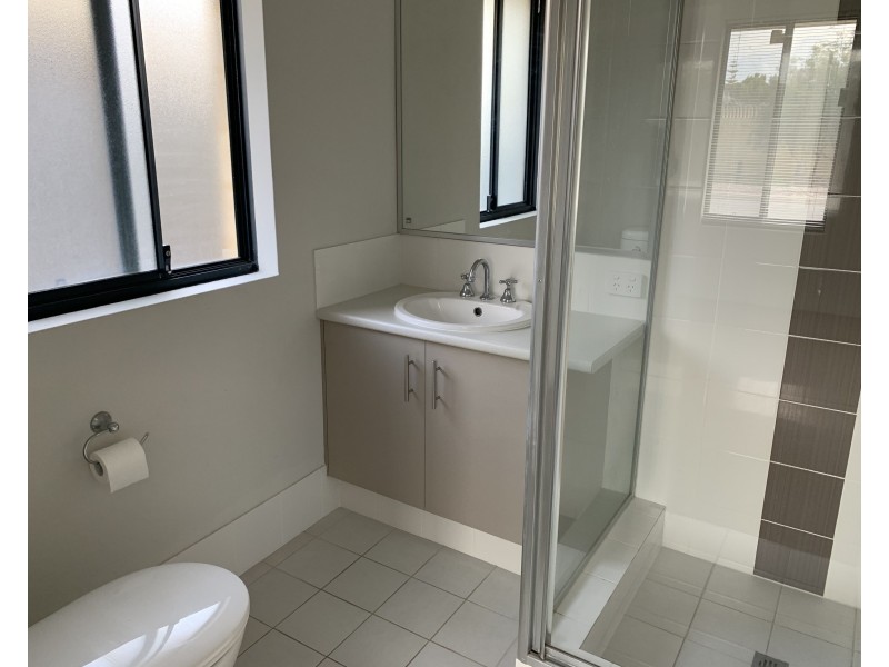 30 Bottlenose Circuit, Waikiki WA 6169