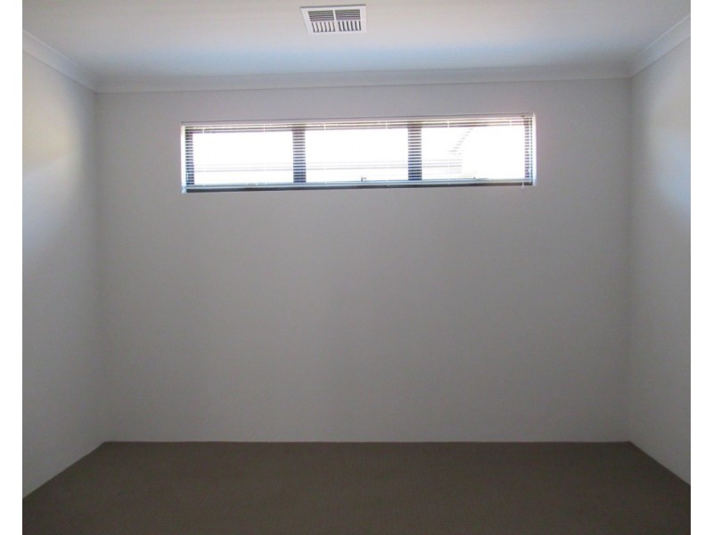 32 Brandeis Grove, Karnup WA 6176