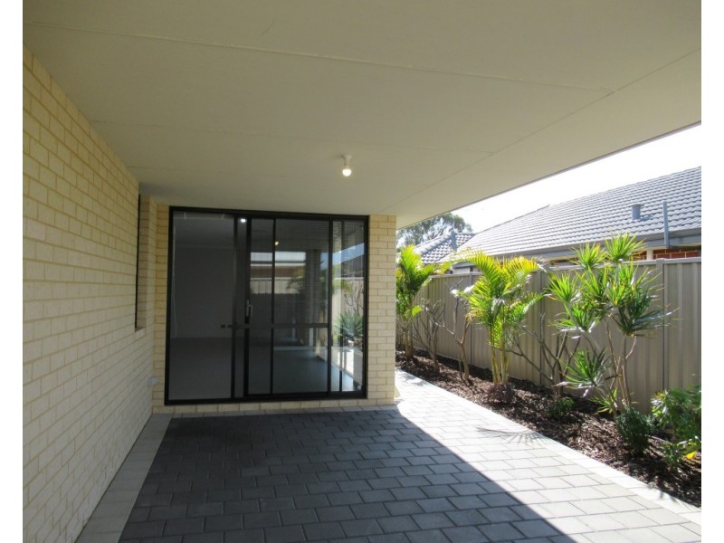 32 Brandeis Grove, Karnup WA 6176