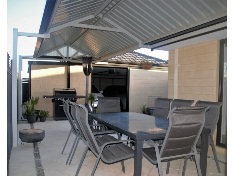 26 Shimmer Street, Wellard WA 6170