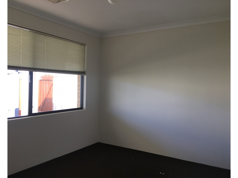 3 Stradbroke Road, Secret Harbour WA 6173