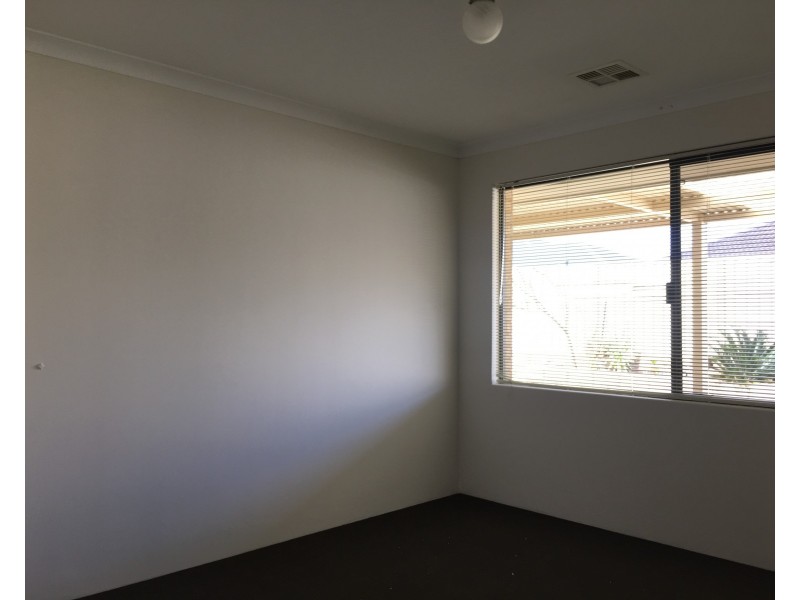 3 Stradbroke Road, Secret Harbour WA 6173