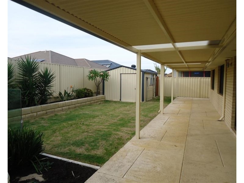 3 Stradbroke Road, Secret Harbour WA 6173