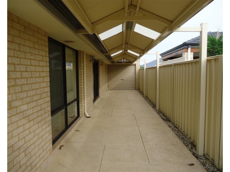 3 Stradbroke Road, Secret Harbour WA 6173