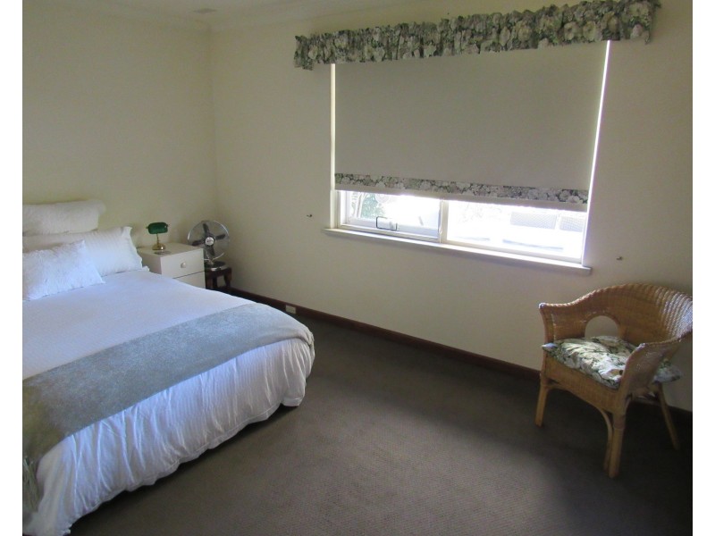 42B Frederick Street, Shoalwater WA 6169