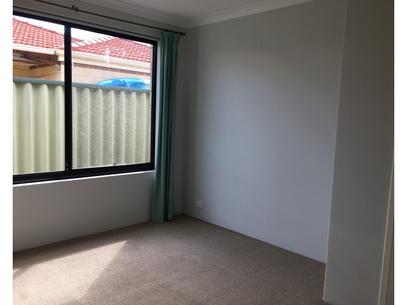 10 Caldera Way, Port Kennedy WA 6172