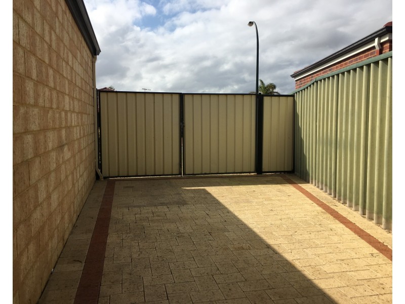 10 Caldera Way, Port Kennedy WA 6172