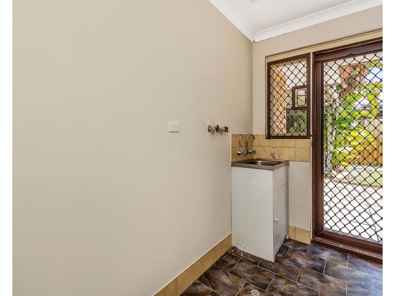 62 Unnaro Street, Hillman WA 6168