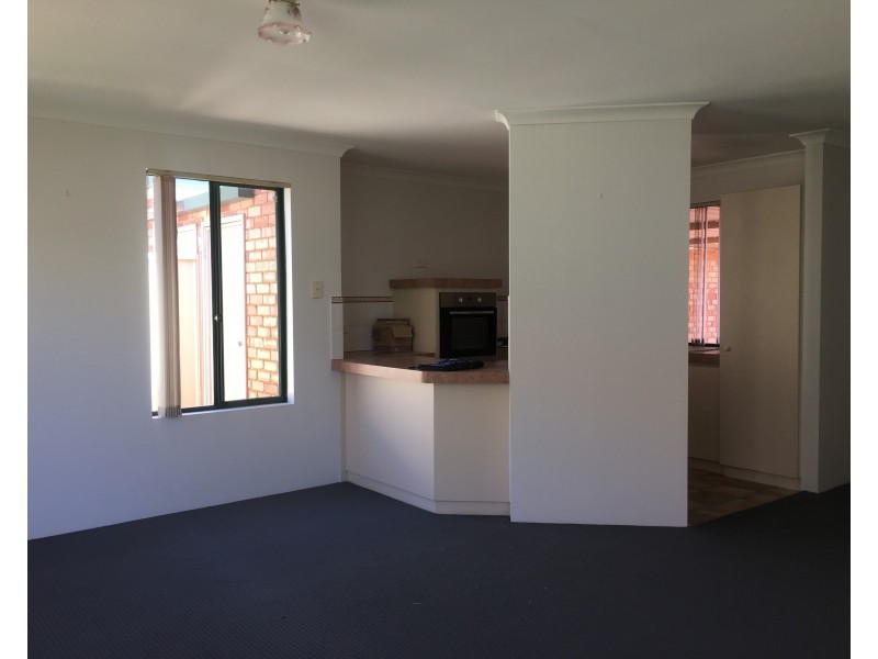 11/10 Nabberu Loop, Cooloongup WA 6168