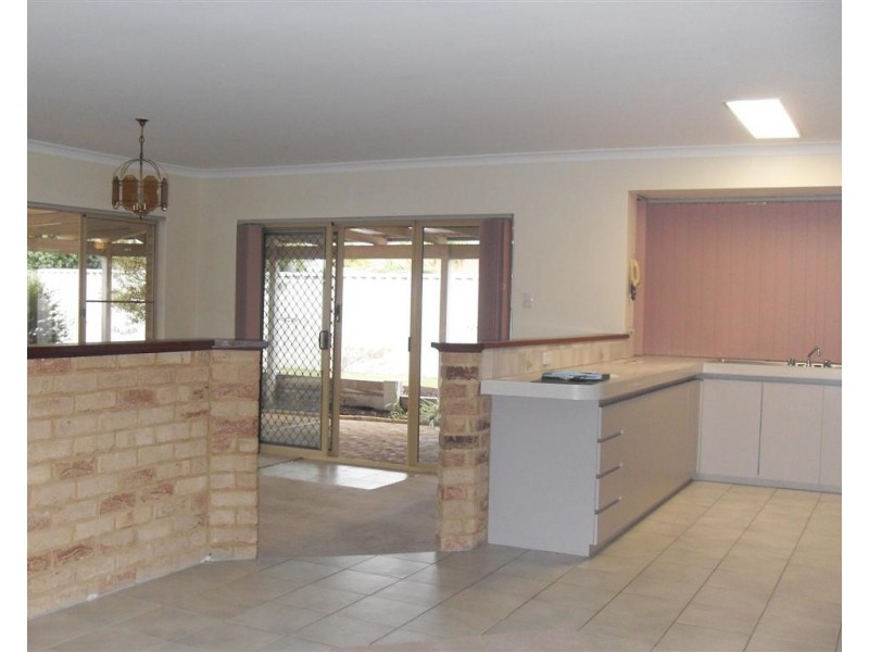 11 Minigwal Loop, Waikiki WA 6169
