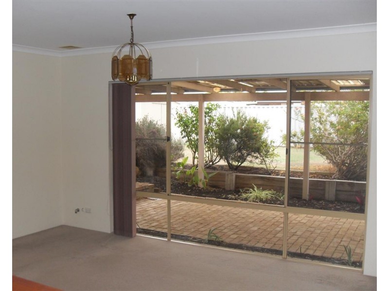 11 Minigwal Loop, Waikiki WA 6169