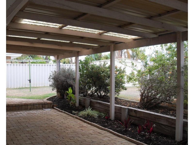 11 Minigwal Loop, Waikiki WA 6169